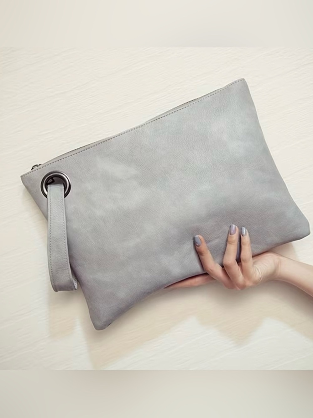NWT VICI  Jullian Elephant Colored Wristlet Clutch
